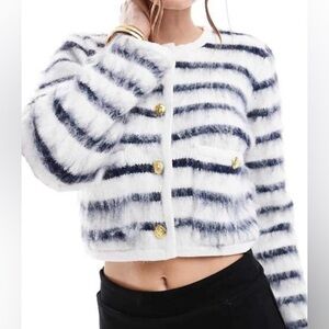 4th & Reckless Off white Scoop Neck Fluffy Button Down Cardigan Size M
